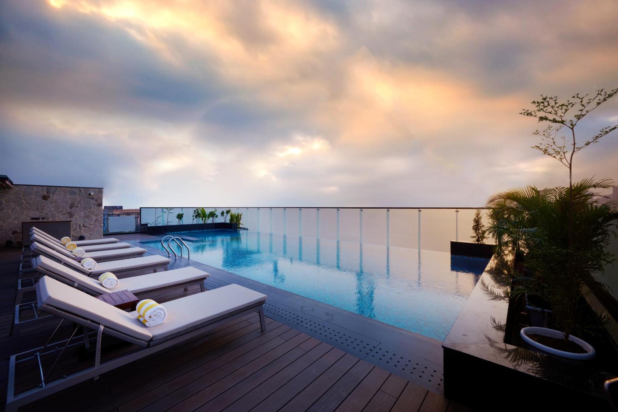 Iris Sarovar Portico Gurgaon Exterior foto