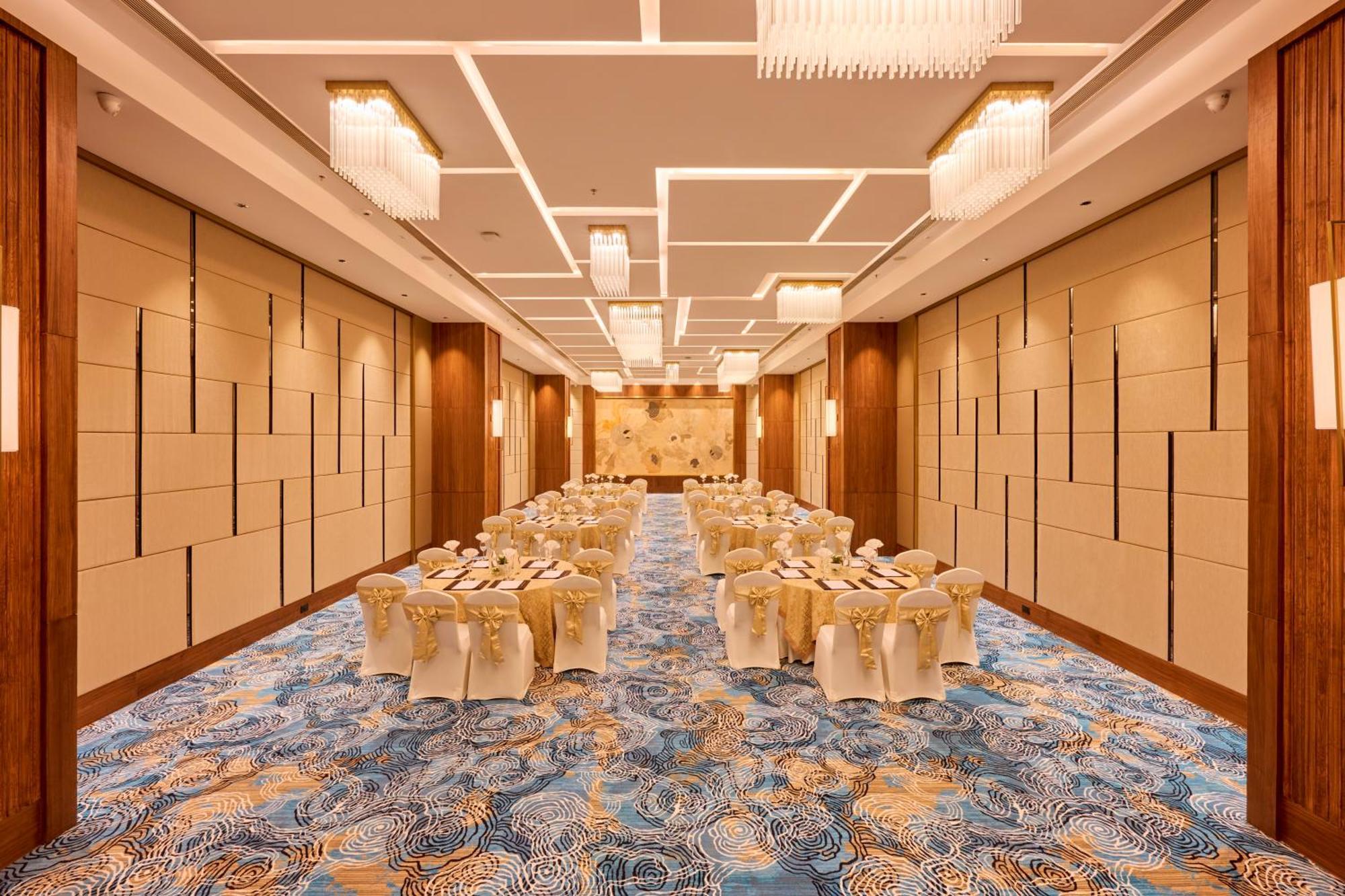 Iris Sarovar Portico Gurgaon Exterior foto